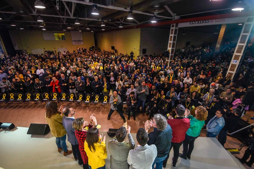  Imatge del final de l’acte de la Festa de la República, celebrat el passat mes d’abril a les Cotxeres de Sants / Marc Puig 