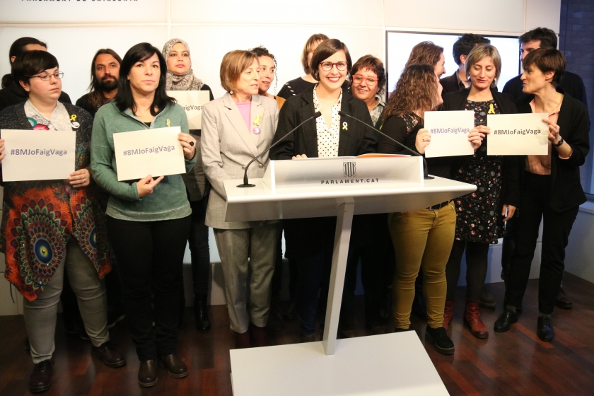  Membres del grup parlamentari d'ERC a la roda de premsa prèvia a la vaga feminsita. 