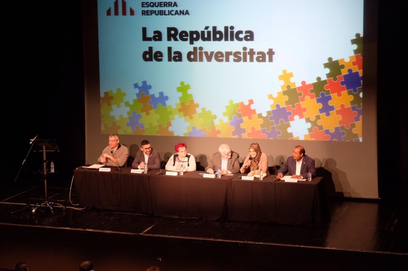  Ernest Maragall, Najat Driouech, Robert Masih, Ana Surra i Gabriel Fernández han participat a la taula rodona 'La República de la diversitat' 