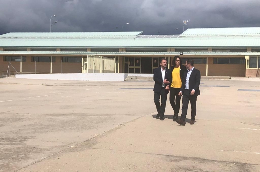  El conseller Alfred Bosch, l'exministre francès Benoît Hamon, i la candidata republicana a les europees Diana Riba surten de Soto del Real 