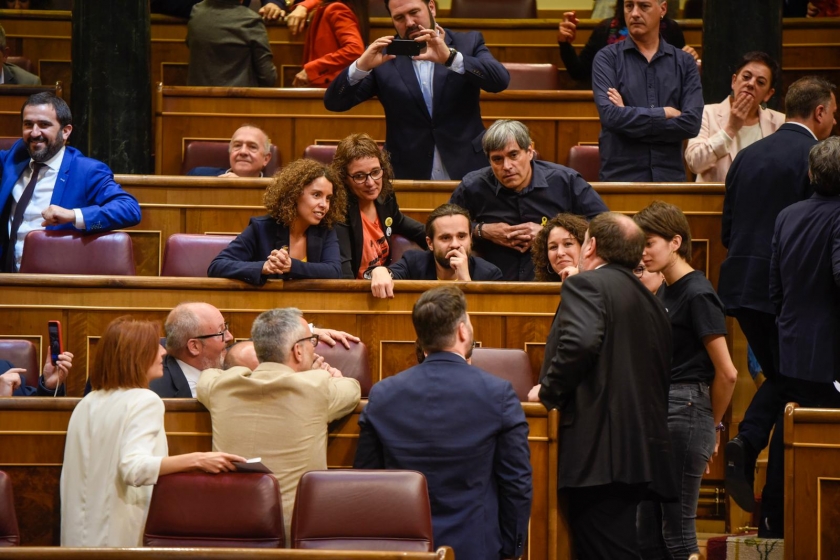  Moment distès entre els diputats republicans, que escolten atentament a l’Oriol Junqueras / Marc Puig 