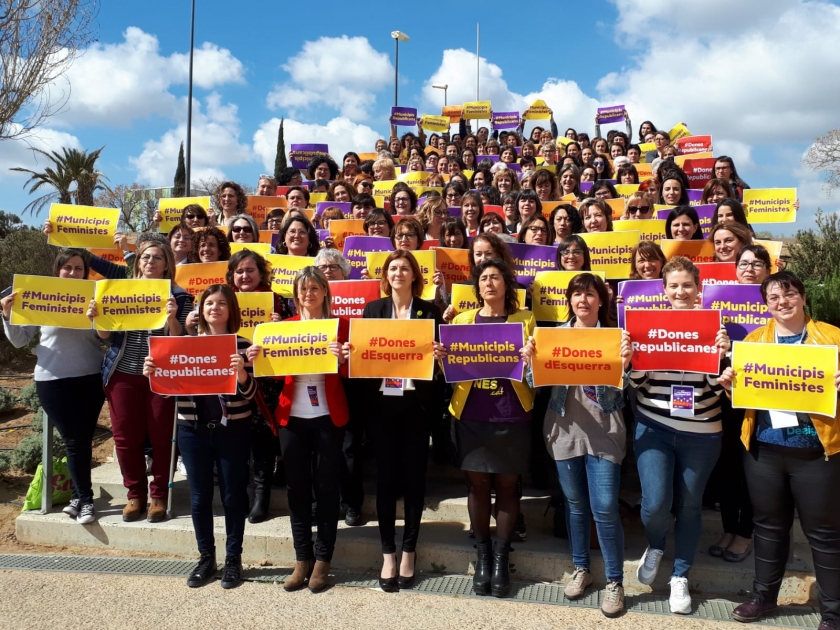  Diputades, senadores i candidates municipals d'Esquerra Republicana durant la convenció de dones feta el passat mes de març  