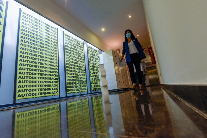  Marta Vilalta, secretària general adjunta i portaveu d'Esquerra Republicana, dirigint-se a la roda de premsa  