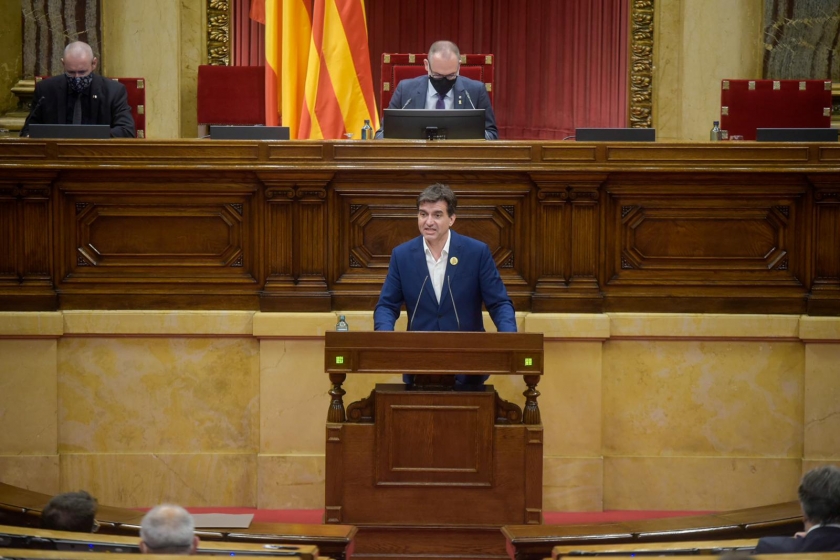  Sergi Sabrià, durant la seva intervenció al ple sobre la injusta inhabilitació del president Torra / Marc Puig 