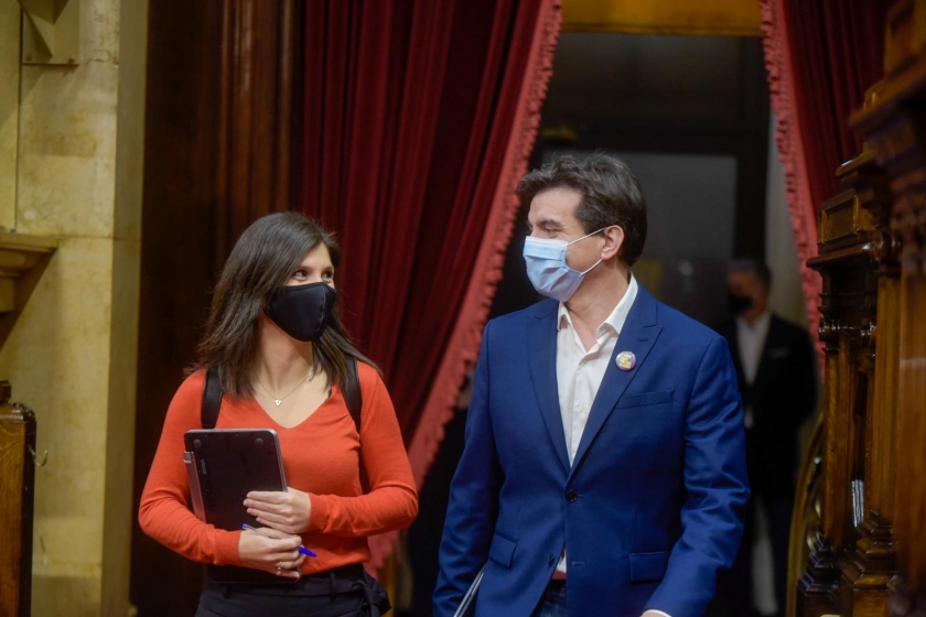  Marta Vilalta i Sergi Sabrià, arribant al Parlament/Marc Puig 