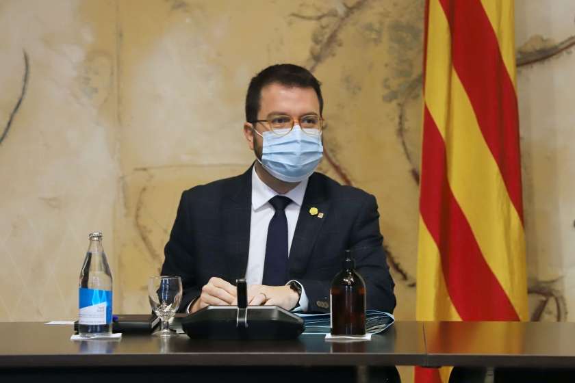   El Govern frena el pla d'obertura i aplica noves restriccions per l'empitjorament de les dades  