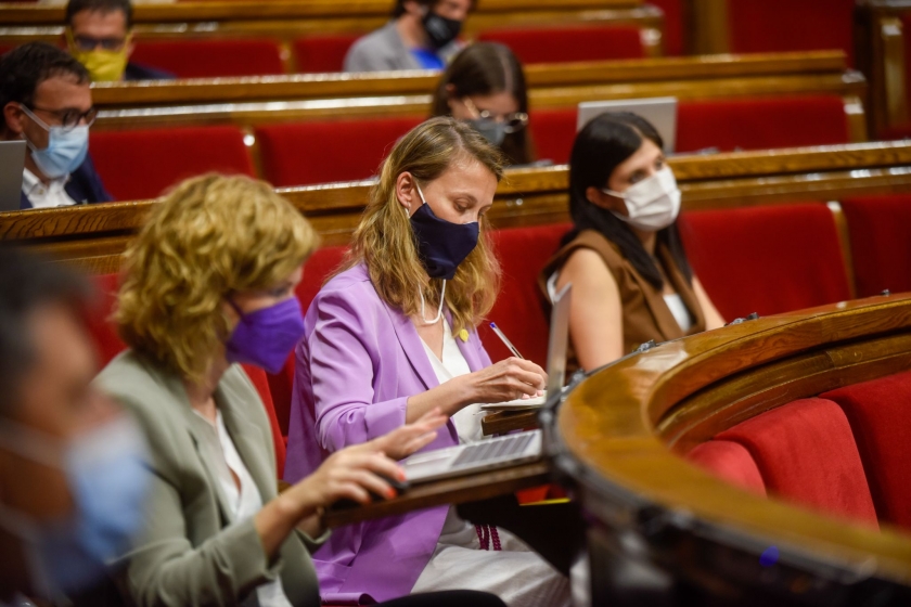  Les diputades d'Esquerra Republicana Raquel Sans, Meritxell Serret i Marta Vilalta, en un ple del Parlament / Marc Puig 