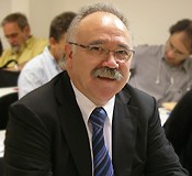 Carod insta Artur Mas a explicar amb qui formar&agrave; govern, 'ja que &eacute;s el candidat millor valorat segons les enquestes'