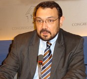 Cerd&agrave; defensa que l'aplicaci&oacute; de la pres&oacute; atenuada a De Juana Chaos s'ajusta al dret