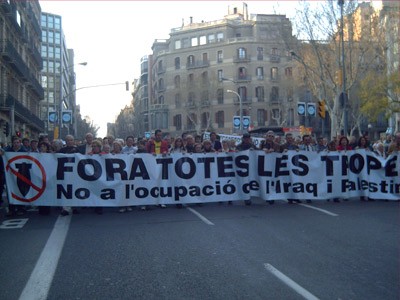 Esquerra participa a la manifestaci&oacute; contra la guerra i l'ocupaci&oacute; de l'Iraq