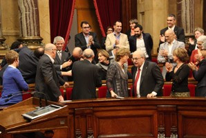   Forcadell: 'Siguem lleials a la ciutadania i al bé comú. Visca la democràcia, visca el poble sobirà i visca la República Catalana!'  