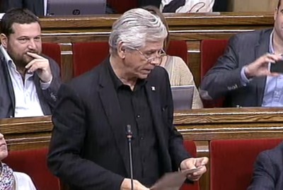 Reyes: 'Aquest Parlament crea lleis per donar respostes a les famílies d'aquest país i l'Estat les recorre i el TC les suspèn'