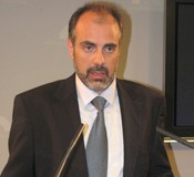 Esquerra atura la tercera hora de castell&agrave; a l'escola