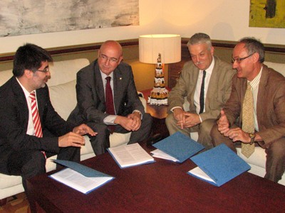 Tresserras i la Comissi&oacute; de la Dignitat demanen el retorn immediat dels 'papers de Salamanca' pendents