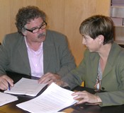 Esquerra celebra que la nova llei de signes reconegui el llenguatge de signes catal&agrave; i que l'equipari amb l'espanyol