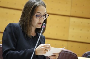 Elisenda Pérez, a Montoro: “A més superàvit als ajuntaments, més restriccions de l'Estat”