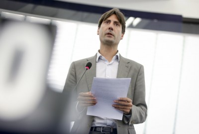 El ple d'Estrasburg aprova una esmena de Solé perquè el Parlament Europeu adopti mesures sòlides que impedeixin els suborns als eurodiputats