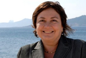 Esperança Marí demana que el govern mantengui la quantia de les beques per a estudiants que s’han de desplaçar fora d’Eivissa