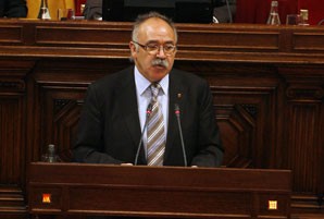   Carod presenta la Llei de la presidència de la Generalitat i del Govern que s'adapta al nou marc estatutari  
