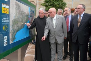 Huguet inaugura la senyalització del primer tram del Camí de Sant Jaume des de Montserrat a Alcarràs