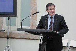 Ausàs aposta pel consens polític i territorial per dissenyar la Llei de governs locals