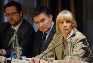 Roser Clavell presideix la primera reunió del Comitè Assessor del Pla de l’Acció Exterior de Catalunya