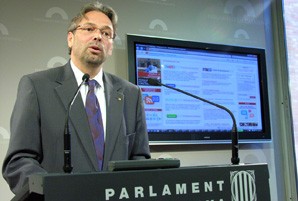 Es posa en marxa el projecte “Parlament 2.0”, amb què la cambra entra a les xarxes socials