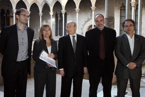 Els tres partits que formen el Govern lliuren al president de la Generalitat el document d'actualització del Pacte d'Entesa