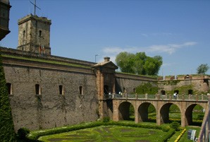 Esquerra convoca una cadena humana pel retorn sense condicions del Castell de Montjuïc