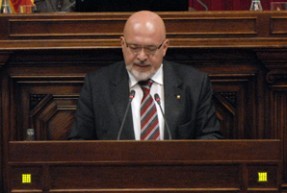 Huguet referma, en relació als ajuts als automòbils, que ‘la invasió de competències representa un acte de deslleialtat institucional’