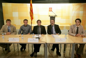 Cinc municipis signen pactes locals per al desplegament d’antenes de telefonia mòbil