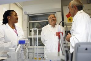 El Govern estudia una 'major implicació' amb el Centre de Recerca en Sanitat Animal de la UAB, un centre 'd’excel·lència i prestigi internacional'