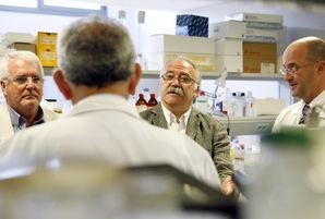 Carod visita l’Institut Trias i Pujol, 'un bon exemple de la Catalunya que funciona'