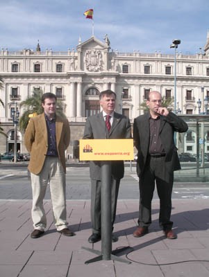 Solà diu No al Tractat europeu perquè aposta per un concepte de defensa obsolet, enlloc de treballar per la pau