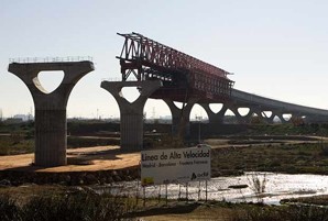 ADIF explica les errades de l'obra de l'AVE al Prat de Llobregat, a petició de Pere Muñoz