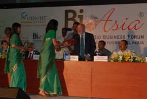 Huguet i una desena d'empreses catalanes participen a Bioàsia, la principal fira tecnològica de l'Índia