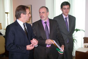 Ridao: 'ZP vol fer en dos mesos el que no ha fet en dos anys, però esperem que les reunions tinguin contingut i donin fruits contra la crisi'