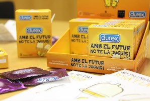 Preservatius pels joves a meitat de preu i etiquetats en català