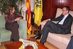 Carme Capdevila es reuneix amb el ministre de Joventut del Govern flamenc