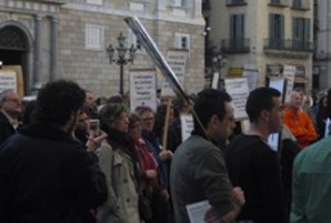   Una delegació d’Esquerra participa en la concentració de la plataforma Aturem la Guerra  