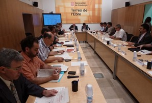 Govern, patronals i sindicats de les Terres de l'Ebre consensuen la priorització d'inversions a la zona per reactivar l'activitat industrial