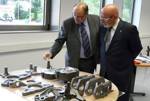 Huguet felicita l'equip directiu de Comforsa per la 'forta recuperació de l'empresa'