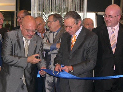 Huguet assegura que el matrimoni entre parelles homosexuals obrirà un negoci important en el sector dels casaments i les cerimònies