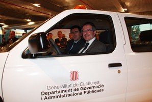 Ausàs presenta els vehicles de Nissan adjudicats als ajuntaments