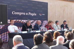 Huguet presenta la guia 'Compra a pagès' com un referent per al consumidor de productes agroalimentaris locals