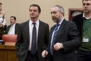 Més de 100 preguntes sobre la “despesa alegre” a les ambaixades espanyoles