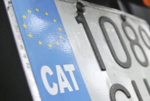 CiU, PSC, ICV i PP impedeixen que s'anul·lin les multes pel CAT a les matrícules a Barcelona