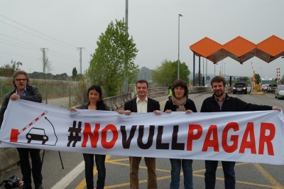 Els diputats Tardà, Bosch i Jordà se sumen a la campanya contra els peatges no pagant el de Mollet