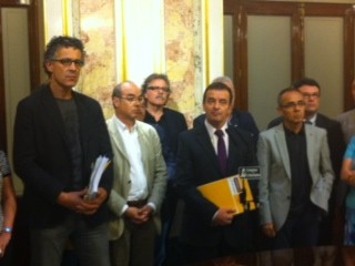 Els diputats d’ERC-RCat-Catalunya Sí abandonen l’hemicicle en la votació de la ‘gran retallada de drets’