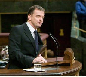 Bosch exigeix la destitució immediata de Llanos de Luna per l’homenatge a la División Azul